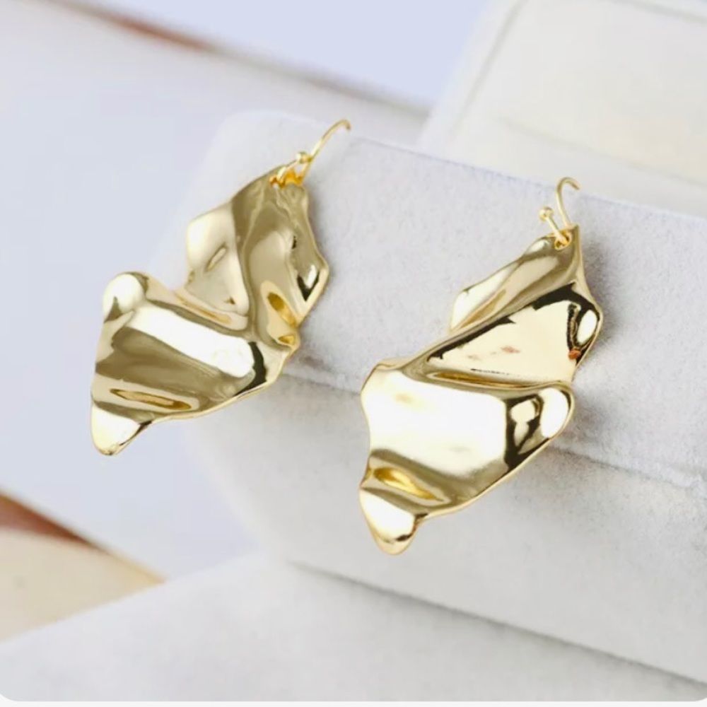 ALEXIS BITTAR Gold Crumpled Wire Drop Earrings - Picture 11 of 13